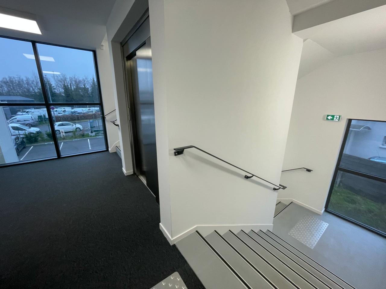 Bureau La-Chapelle-sur-Erdre 387m² Location bureau La-Chapelle-sur-Erdre Loire-Atlantique OLBUR2528700 1
